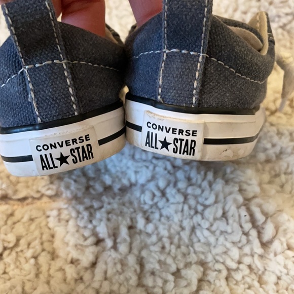 Toddler size 6 Blue Denim All-Star Converse Sneakers - Picture 4 of 8